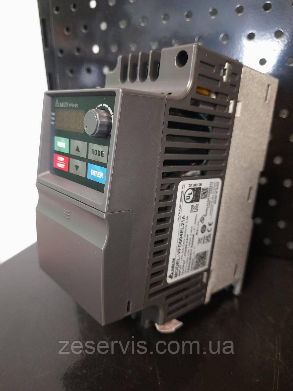 Перетворювач частоти VFD004EL21A, 0,4 кВт, 230В, 1ф., Delta