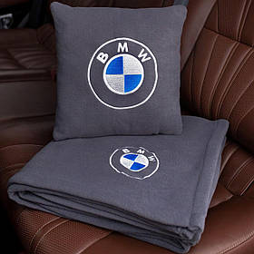 Подушка та плед в автомобіль з логотипом BMW, флісовий набір