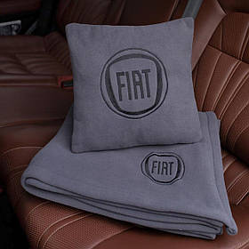 Подушка та плед в автомобіль з логотипом Fiat, флісовий набір
