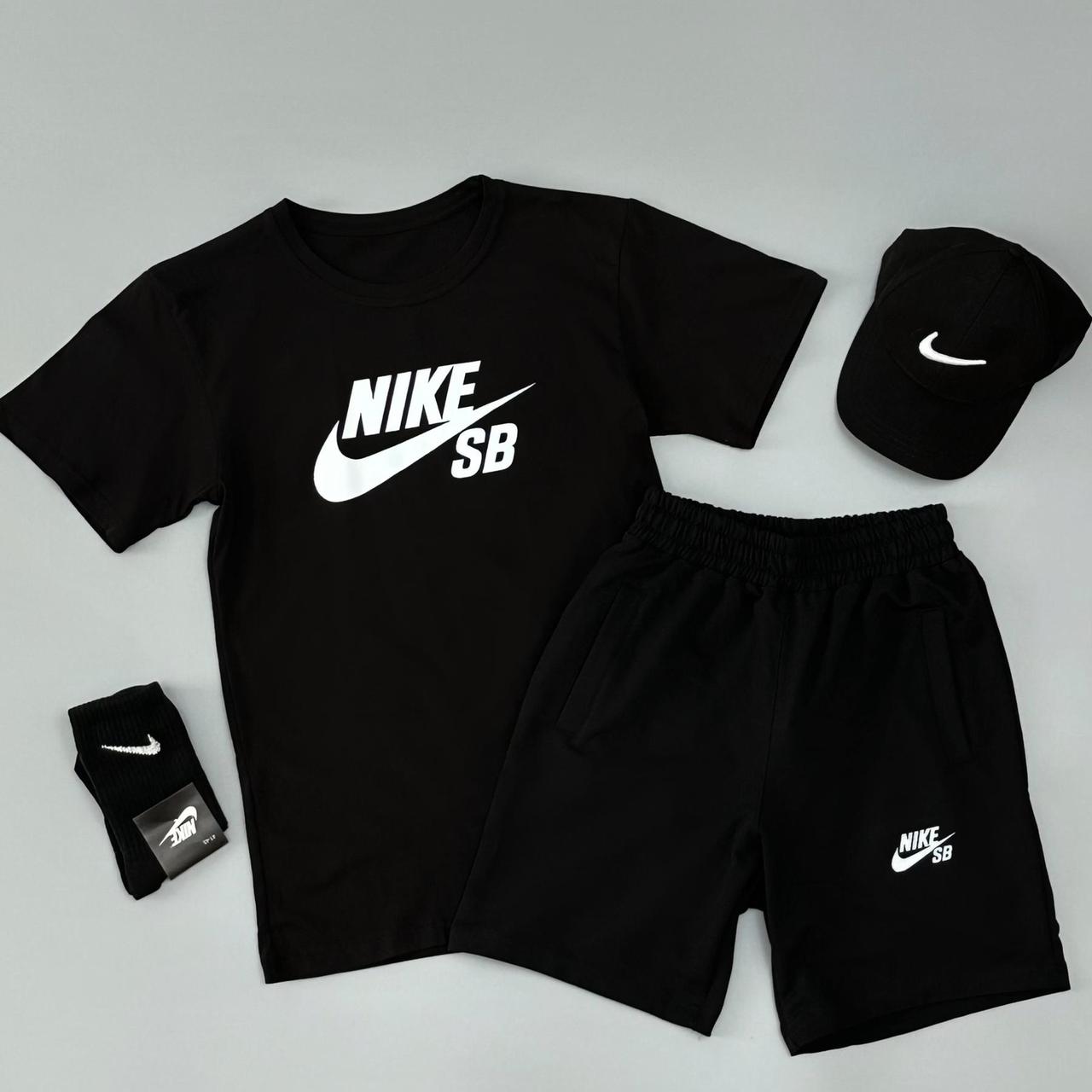 Чоловічий літній костюм Nike SB Футболка + Шорти + Кепка + Шкарпетки чорний комплект Найк, фото 1