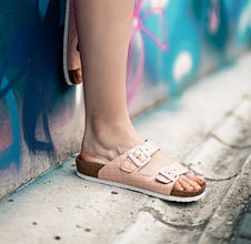 Анатомічне літнє взуття