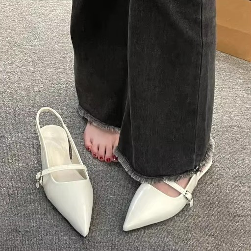 Босоніжки з закритим гострим носком жіночі стильні модні 38 р. 24 см бежеві (TFot-bez38), фото 1