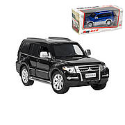 Модель автомобіля Mitsubishi Pajero з металу 1:32 — реалістична колекційна машинка з рухомими елементами та світловими ефектами