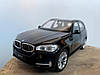 Масштабна модель автомобіля BMW X5 1:24 чорна колекційна модель з деталізацією салону та рухомими колесами, фото 10
