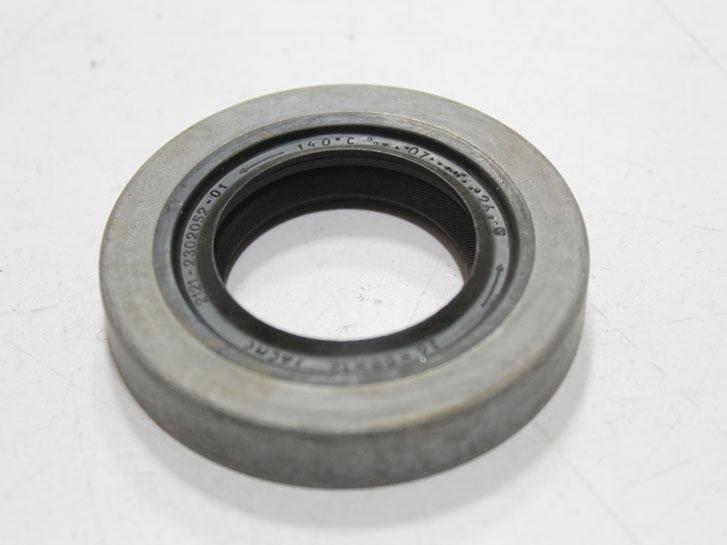 Сальник редуктора ВАЗ 2121 Нива (переднього моста) чорний