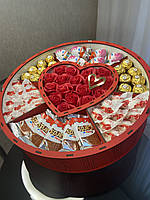 Великий подарунковий бокс-серце 38×10 см з Raffaello, Ferrero, Kinder та трояндами Я тебе кохаю