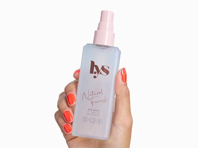 Спрей для фиксации макияжа LYS Beauty Skin Loyalty Setting Spray