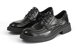 Туфлі дербі лофери лакована шкіра на каблучку жіноче взуття повсякденне Cosmo Shoes Derby Lofer JB Black Lack