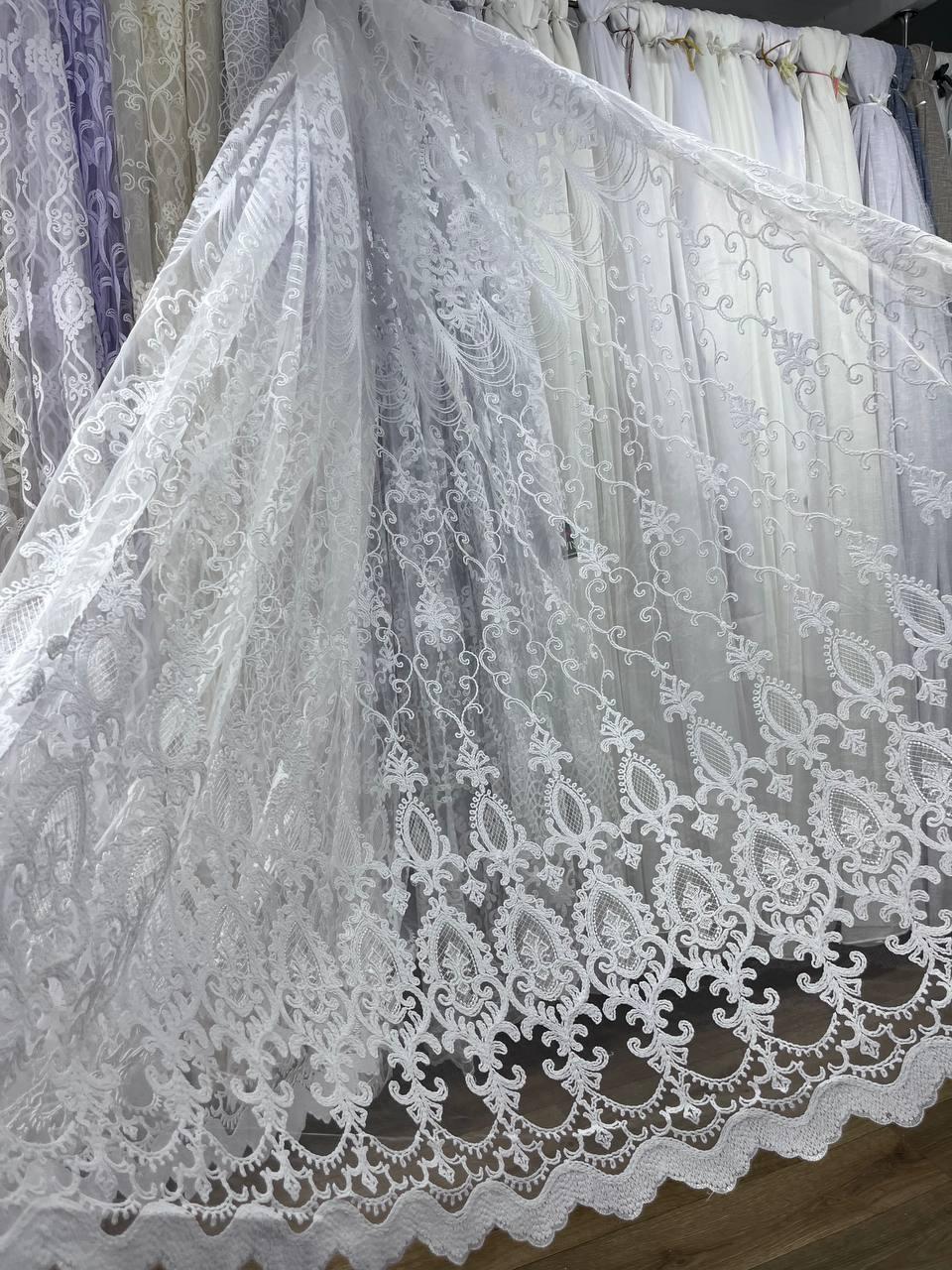 Тюль фатинова шинель заввишки 2,8 м. біла