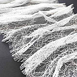 Ажурне французьке мереживо шантильї (з війками) білого кольору, шириною 24 см, довжина купона 3,0 м., фото 3