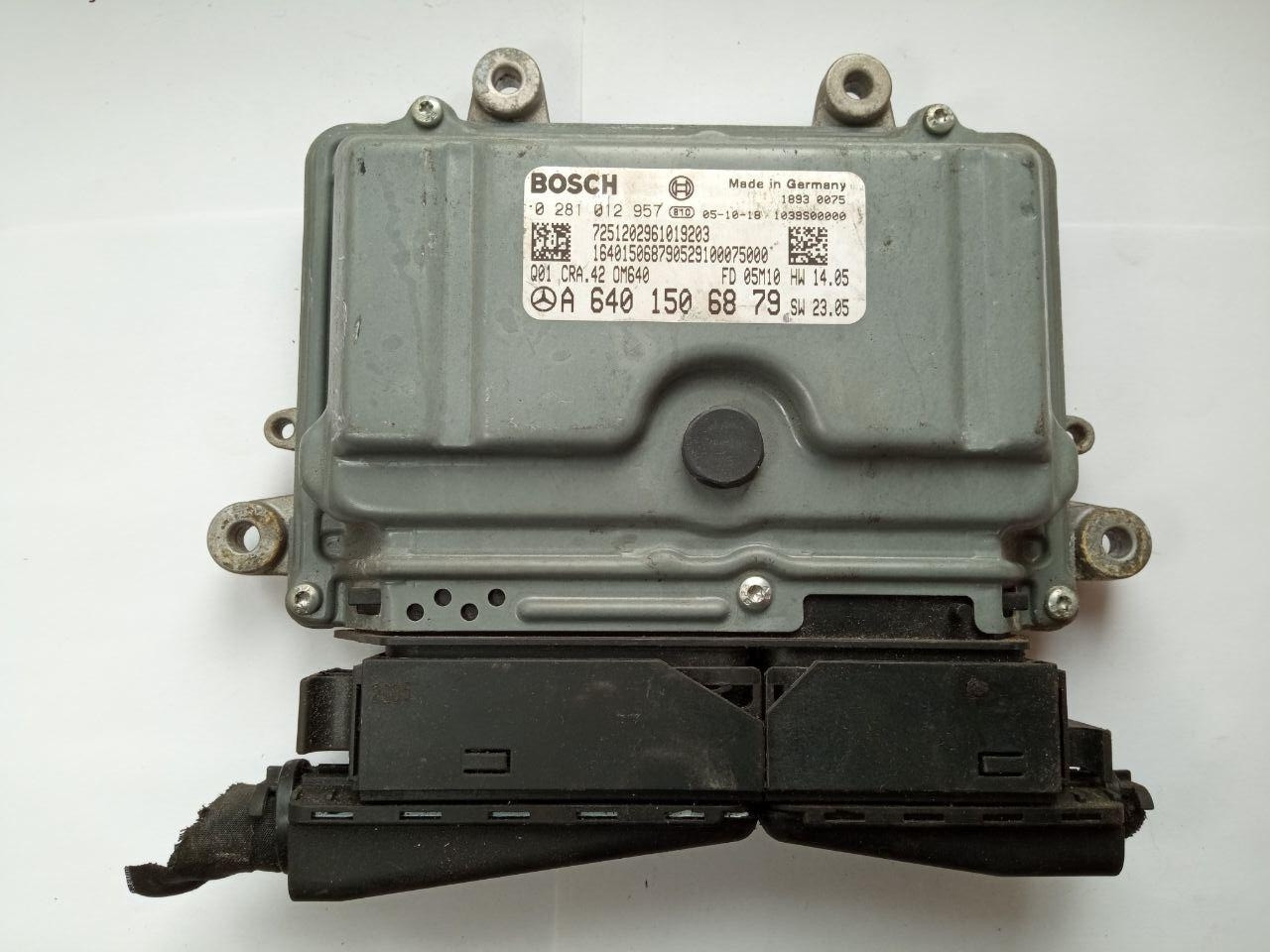 Електронний блок керування Mercedes Bosch 0 281 012 957 / 0281012957 / A 640 150 68 79 / A6401506879