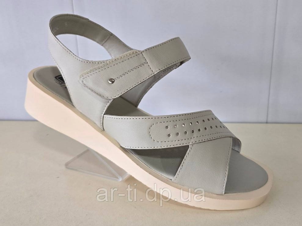 Босоніжки жіночі 38,40 розміру