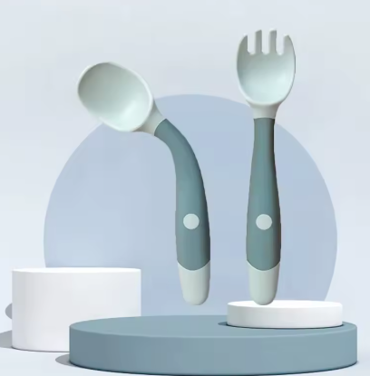 Набір столових предметів для малюків — гнучка силіконова ложка та виделка, блакитний, фото 1