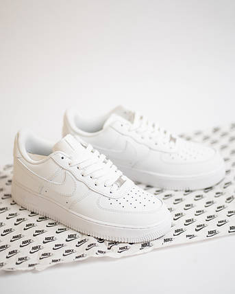 Жіночі кросівки Nike Air Force 1 White білі, фото 1