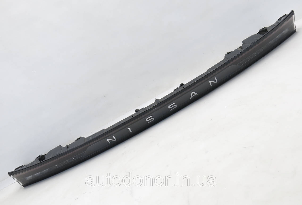 Стоп / люстра задній центральний кришки багажника Nissan Ariya (22-) 26550-5MR5A