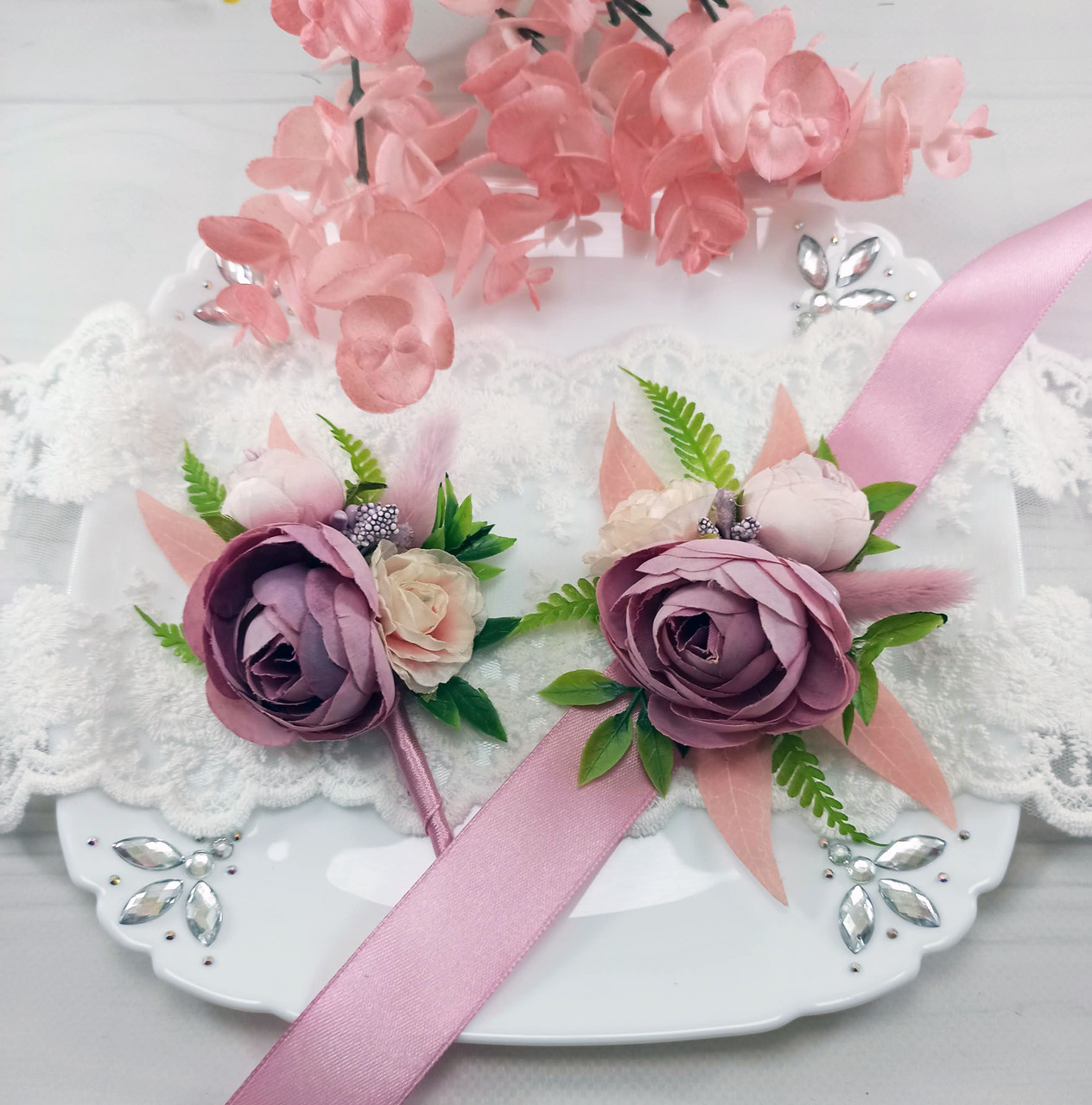 Набір екслюзивних бутоньєрок у кольорі запилена троянда, фото 1