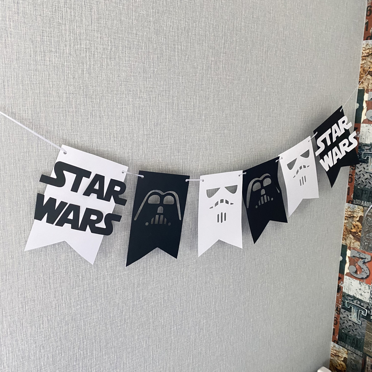 Гірлянда-розтяжка паперові прапорці STARWARS