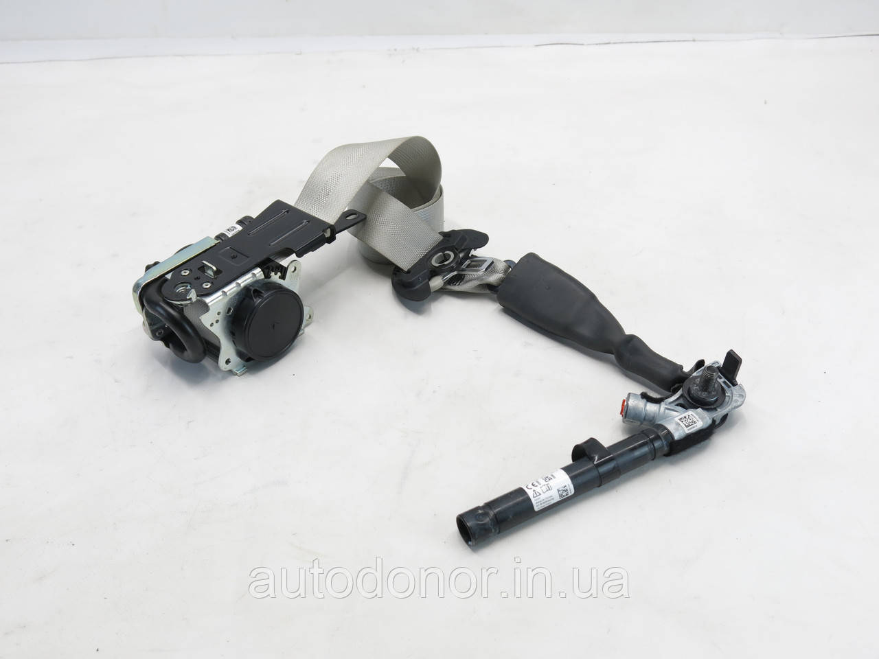 Натягувач з патроном паса безпеки передній правий з 09/2022 Nissan Ariya (22-) 86888-5MS1A
