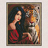 Алмазна мозаїка/вишивка Дівчина з тигром з голограмними стразами 40*50 см Ідейка AMO 7808, фото 5