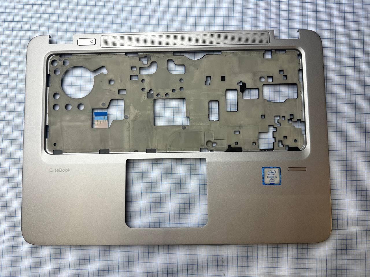 HP EliteBook 820 G3 Корпус C (топкейс середня частина) 821692-001 6070B0886101 4A б/в, фото 1