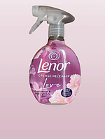 Спрей для прасування сильно пом'ятої білизни Lenor Love spray 500 мл.