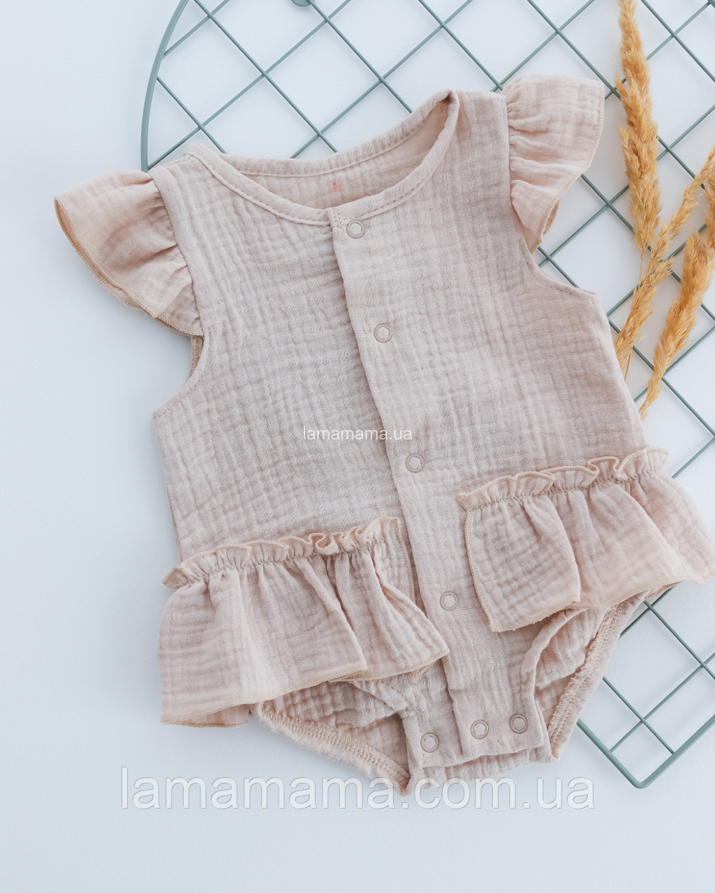 Мусліновий боді з рюшами для новонароджених дівчаток Беж Muslin Baby р. 62