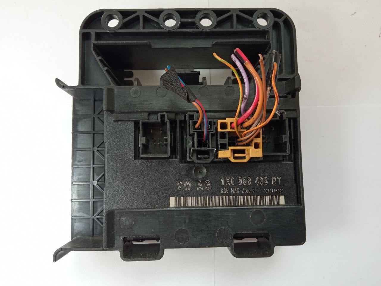 Електронний блок керування Volkswagen Golf5 1K0 959 433 BT / 1K0959433BT