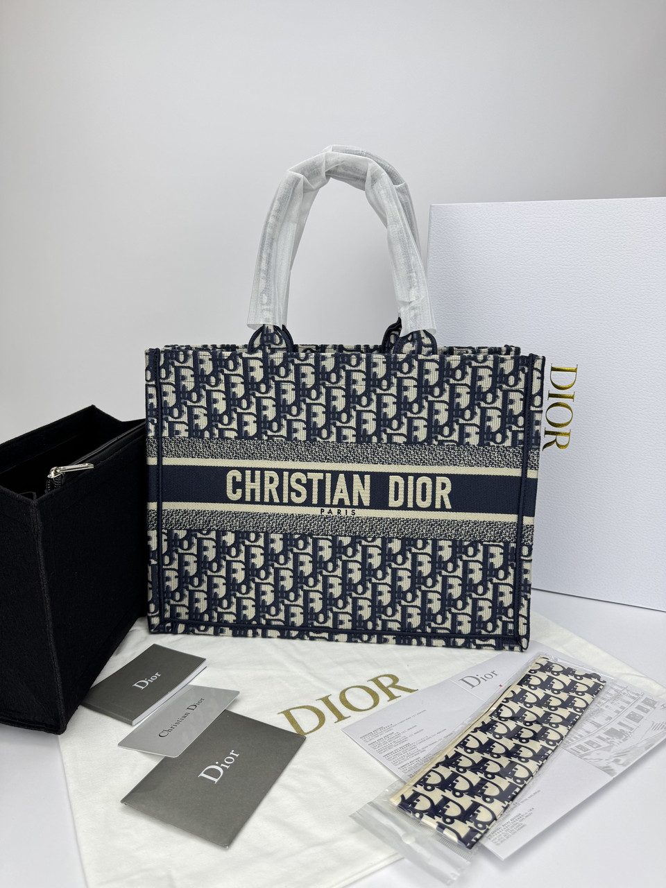 Dior Book 3D