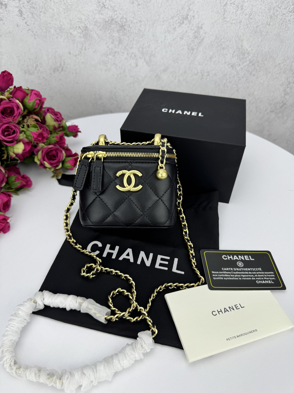 Chanel mini Black