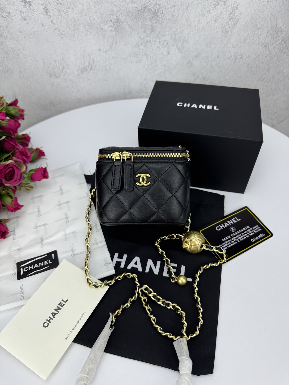Chanel mini Black
