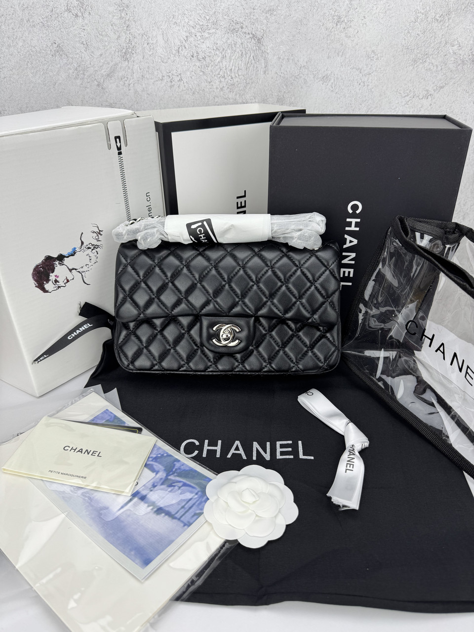 Chanel Black Silver (з косметичкою)