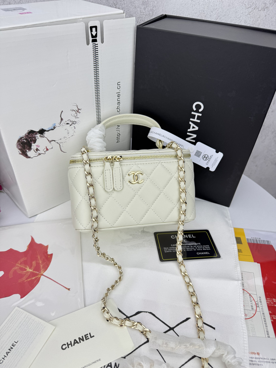 Chanel Milk Gold (дзеркало)