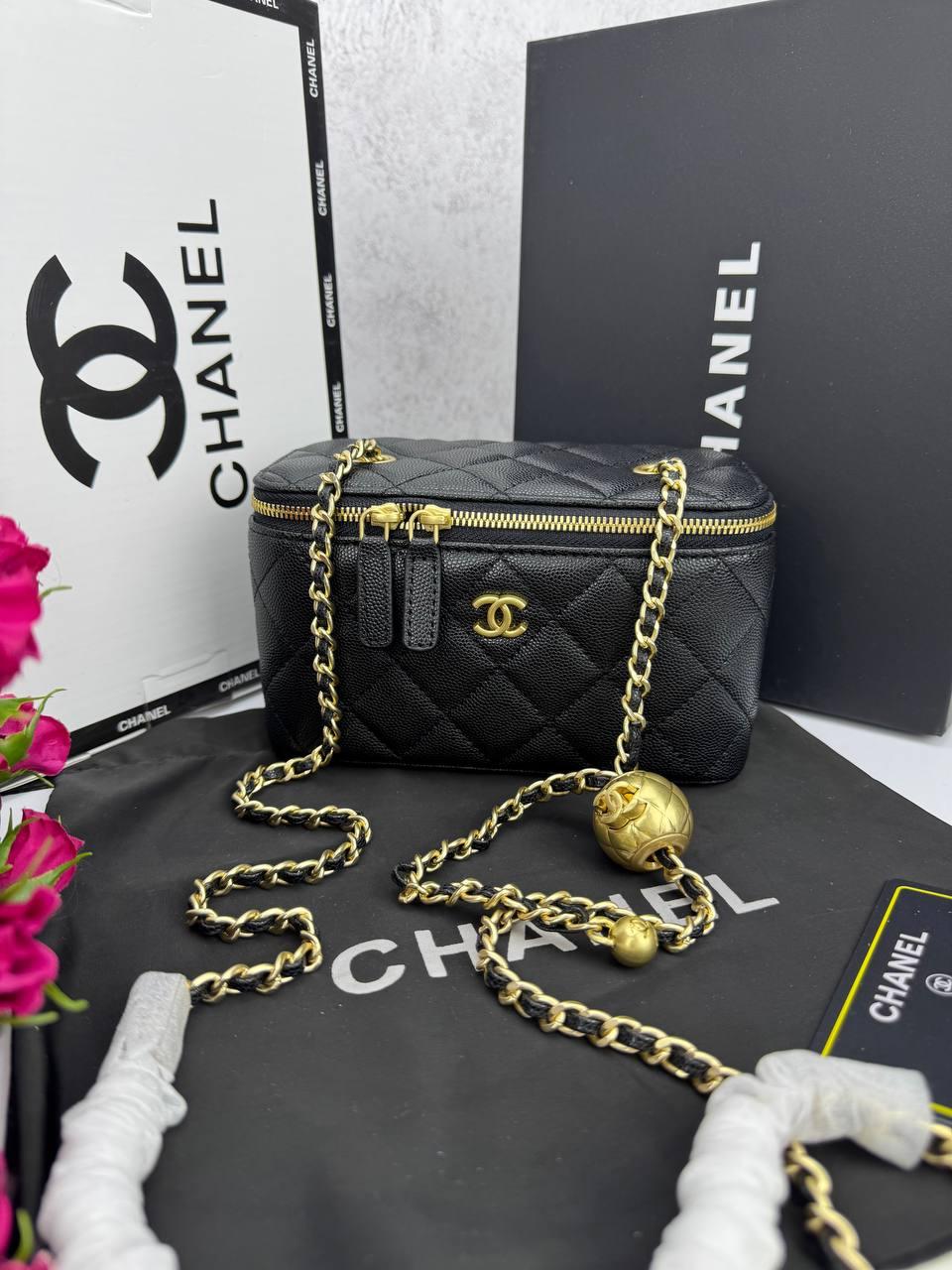 Chanel Black Gold Texture