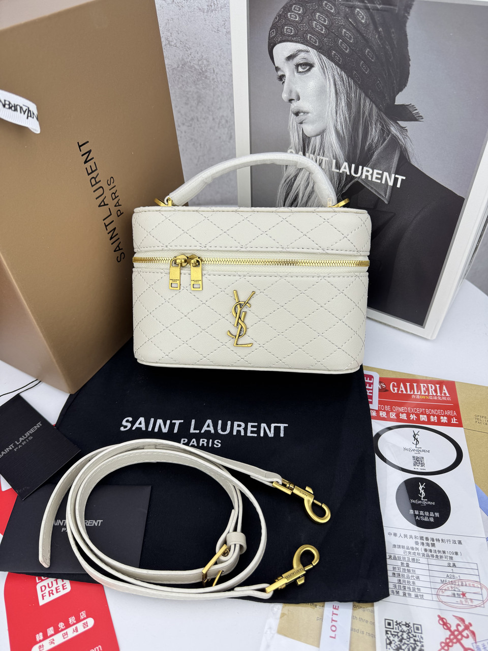 Yves Saint Laurent Gaby vanity Milk/Gold