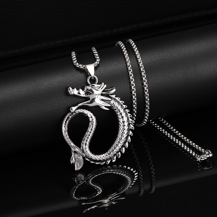 Ланцюг із кулоном вогненний дракон сріблястого кольору Stainless Steel розмір 45х40 мм розмір ланцюга 70 см 3 мм