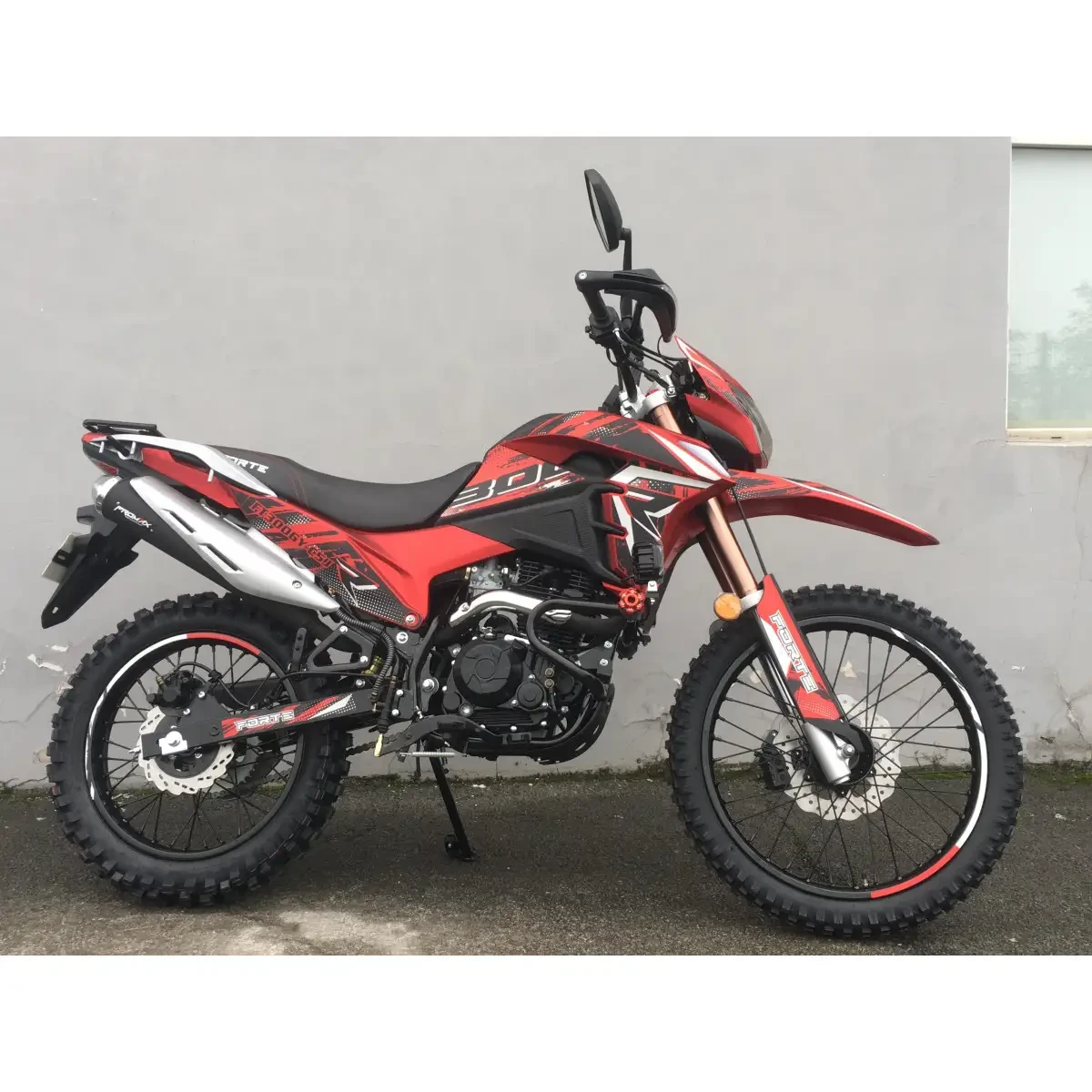 МОТОЦИКЛ Forte FT300GY-C5J Об'єм 300 см3 шини 21''/18'' 21 к.с. купити в інтернет-магазині дешево
