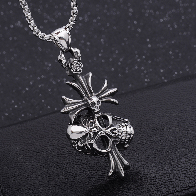 Ланцюг із кулоном хрестик із черепом сріблястого кольору Stainless Steel розмір 50х20 мм розмір ланцюга 70 см 3 мм