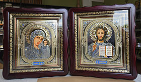 Ікони вінчальні Спаситель, П.Б.Казанська в дерев'яному кіоті під склом, кіот 32×28 лік 20×24,сюжет під срібло