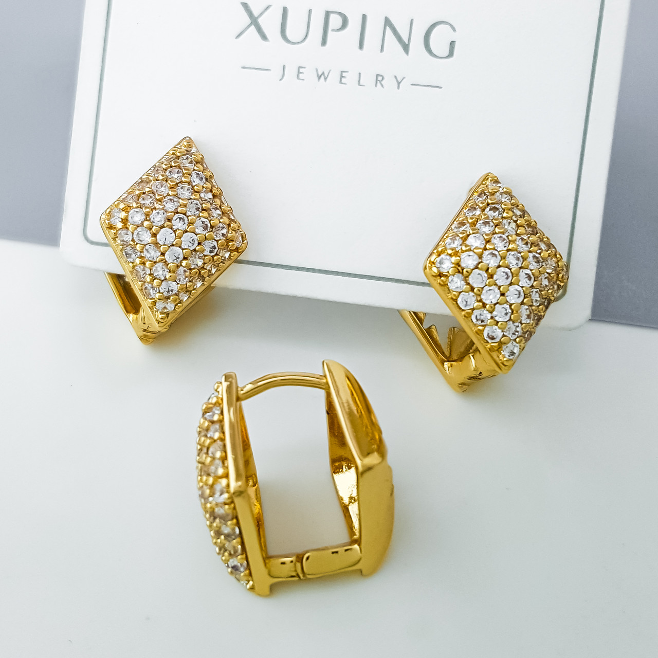 Сережки Ромб з розсипом цирконію, медсплав Xuping позолота 18K