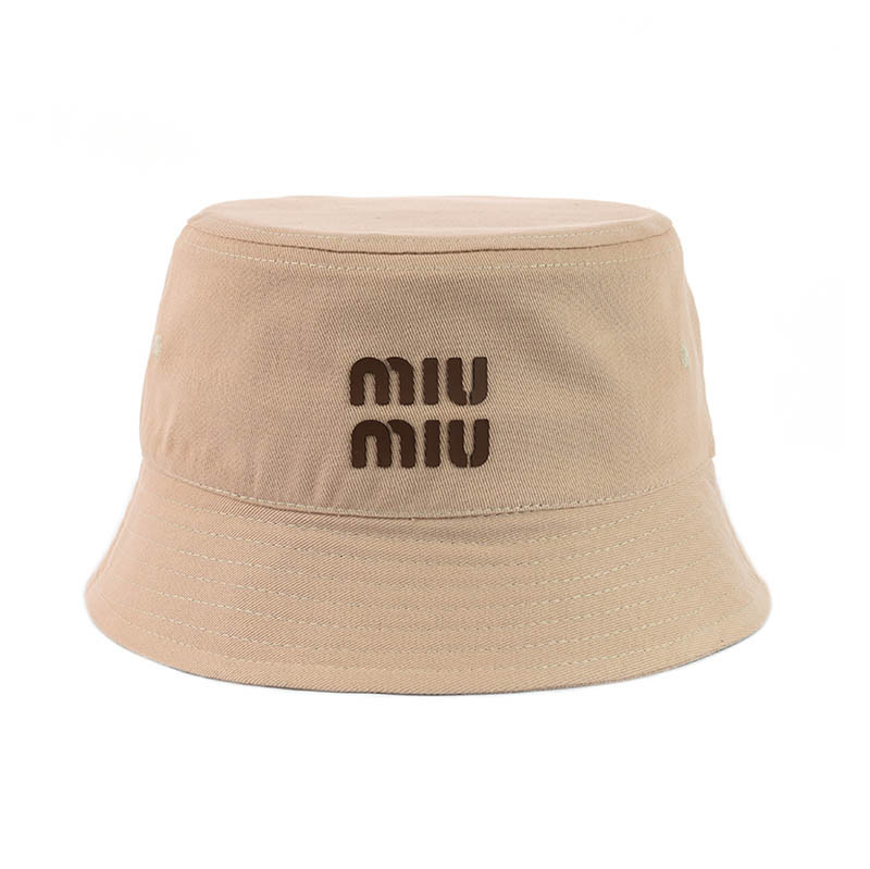 Молодіжна панама "miu-miu"