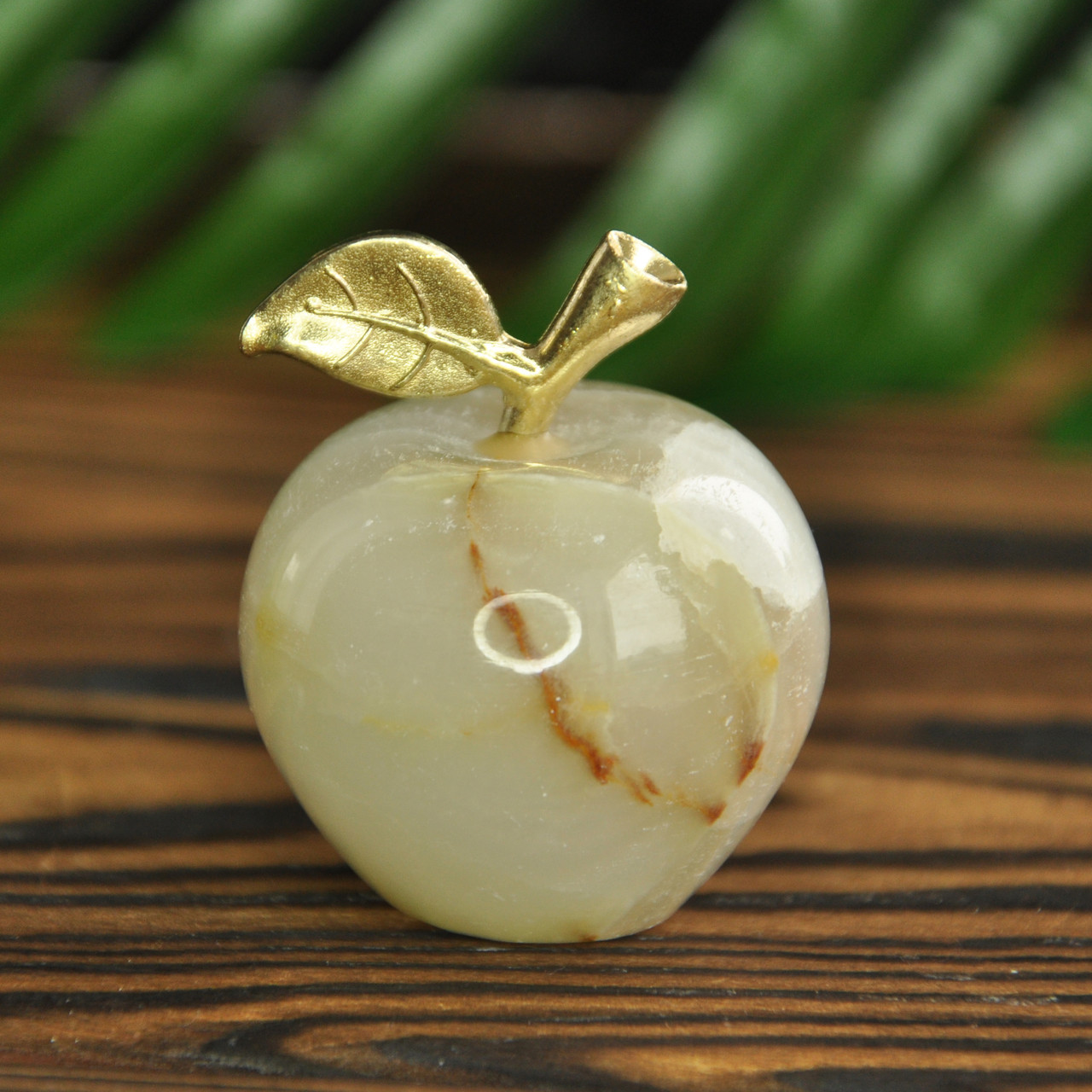 Статуетка яблуко з натурального каменю онікс, 4 см (колір, як на фото), фото 1