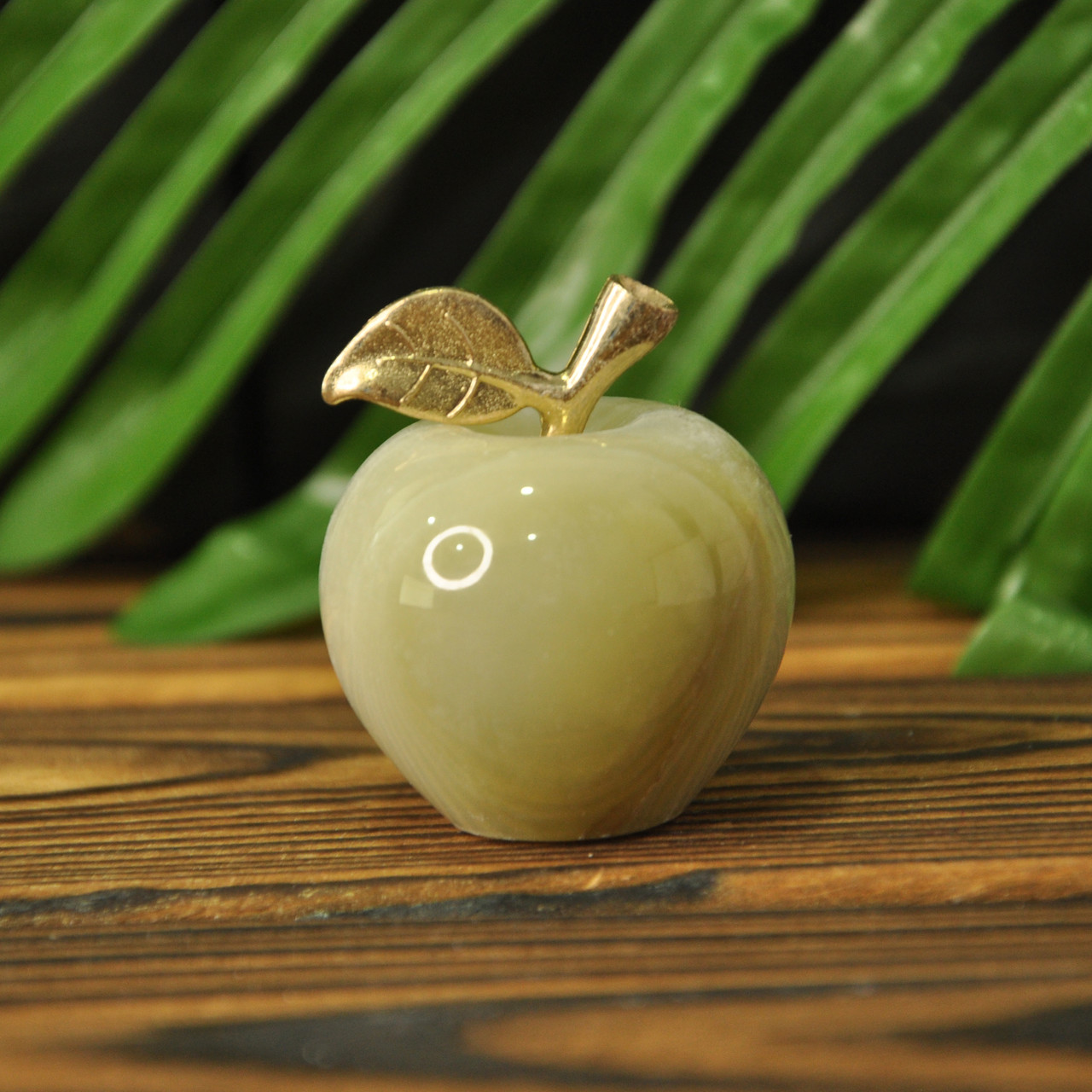 Статуетка яблуко з натурального каменю онікс, 4 см (колір, як на фото), фото 1