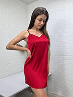 Шовкова нічна сорочка на брителях у червоному кольорі