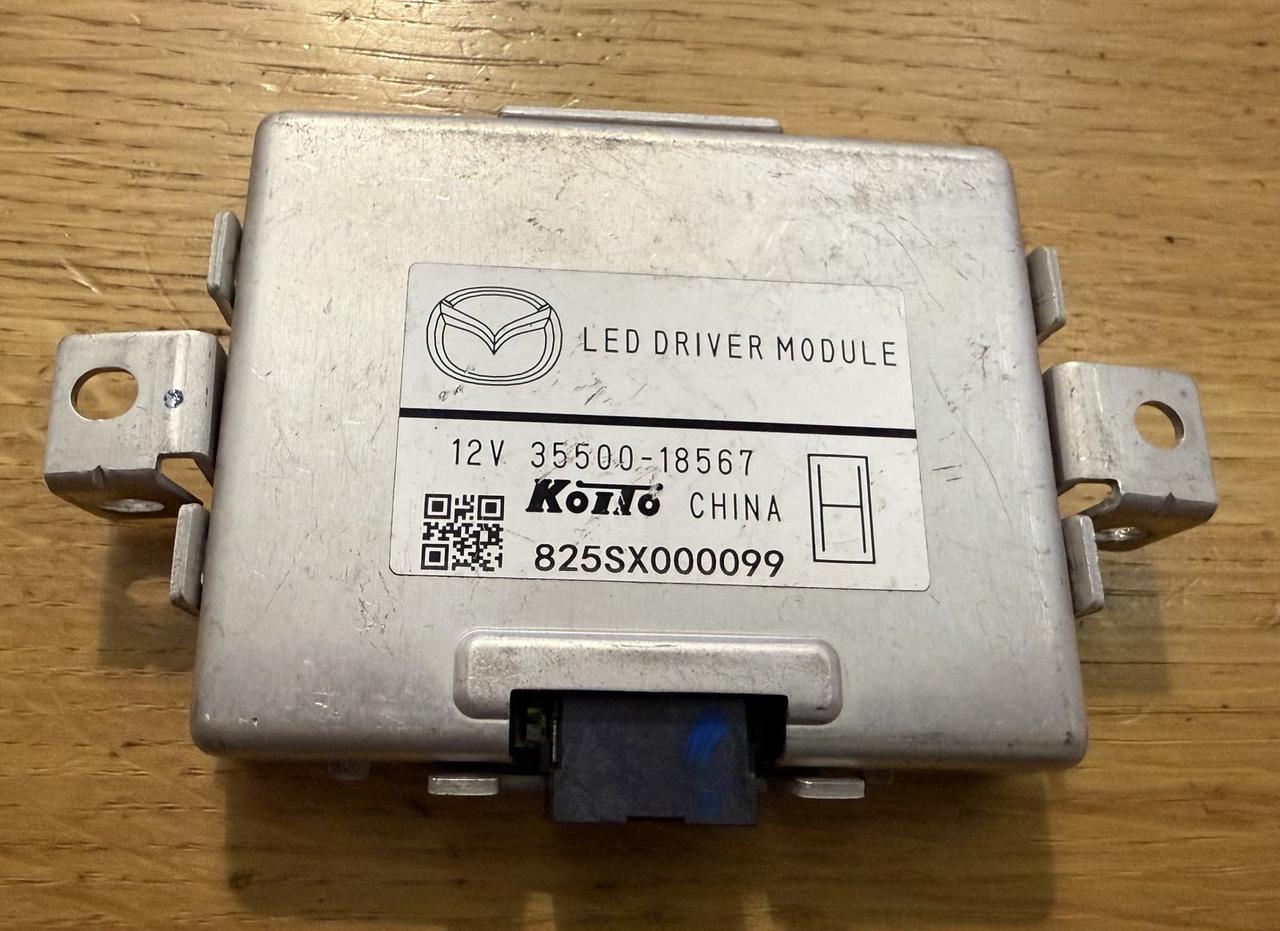 Блок управління MAZDA LED driver KOITO 35500-18567 2013-2017 Mazda6