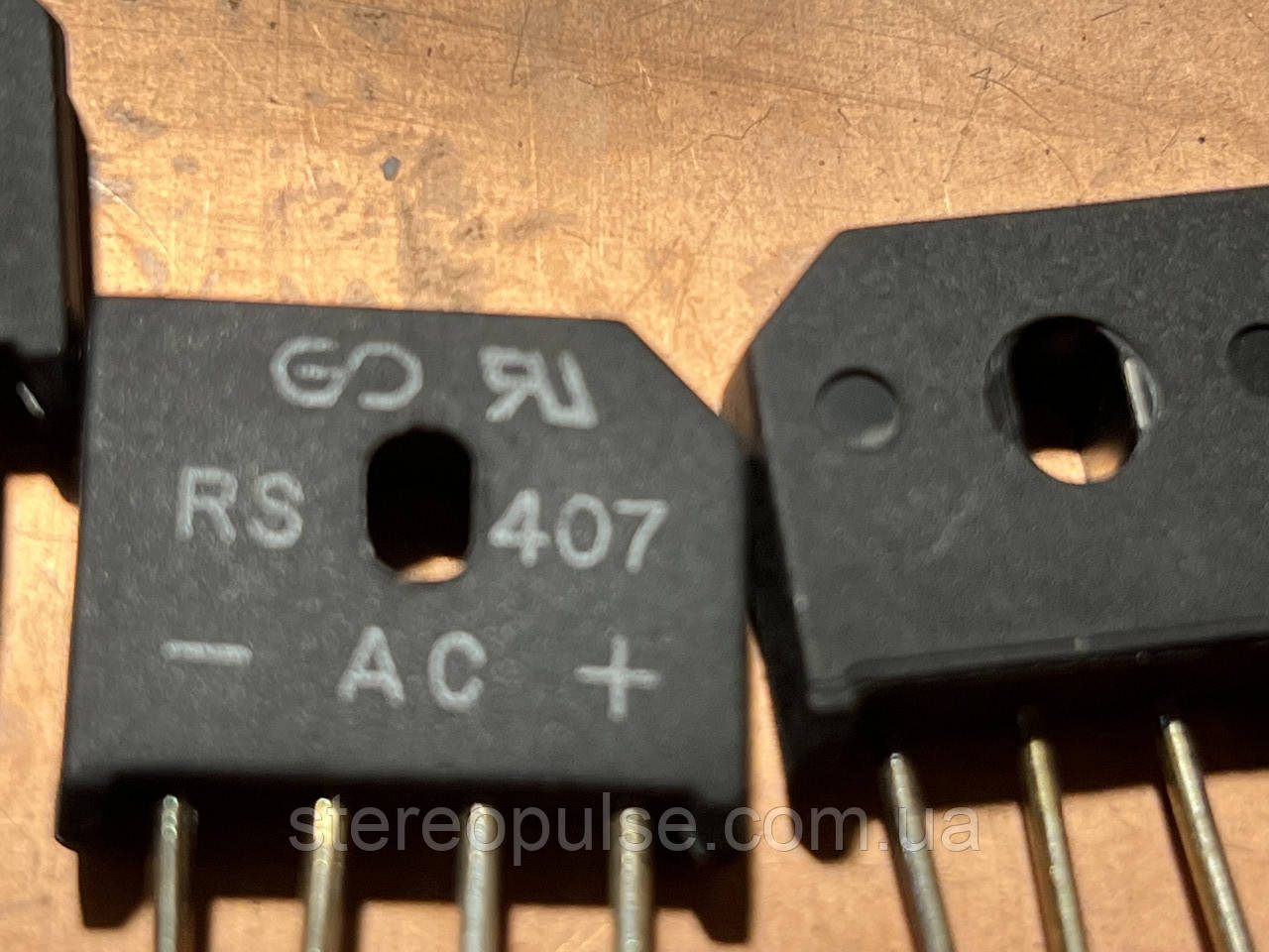Діодний міст RS407  4A  1000V