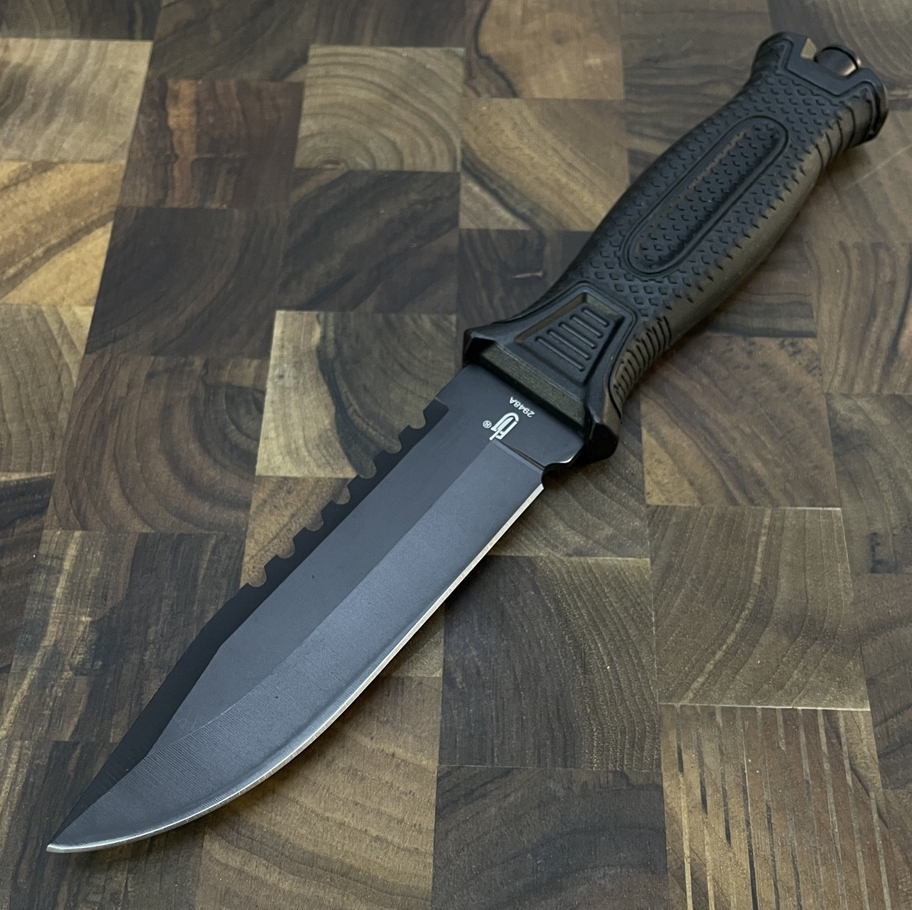 Ніж тактичний, сталь 65Х13, чорний, у чохлі