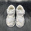 Босоніжки дитячі для дівчинки Фліп закриті сріблясті з сердечком 5374, фото 7
