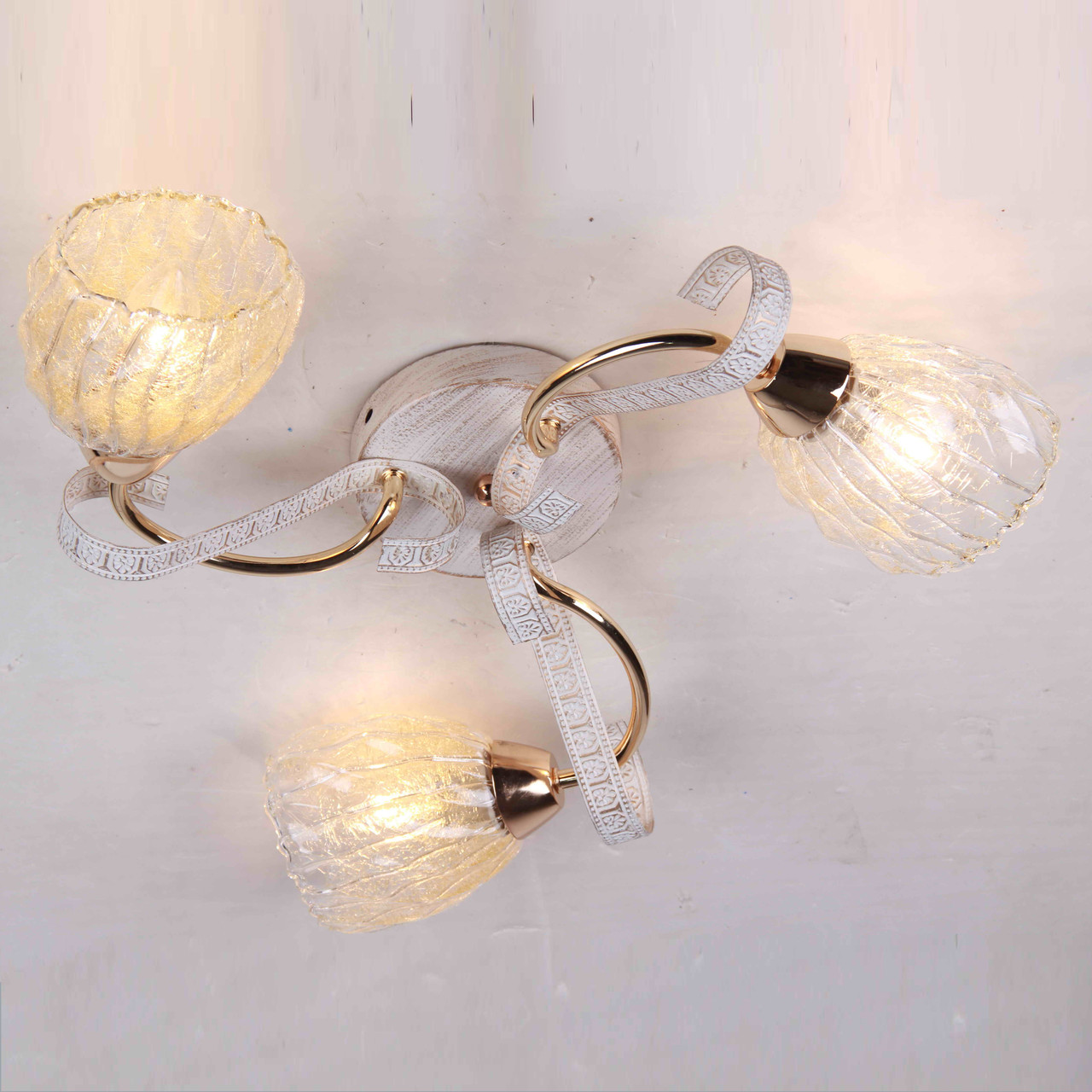 Люстра стельова з металевою стрічкою та 3 плафонами ELISEY, фото 1