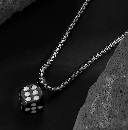 Ланцюг із кулоном кубик сріблястого кольору Stainless Steel розмір 15х15 мм розмір ланцюга 70 см 3 мм, фото 2