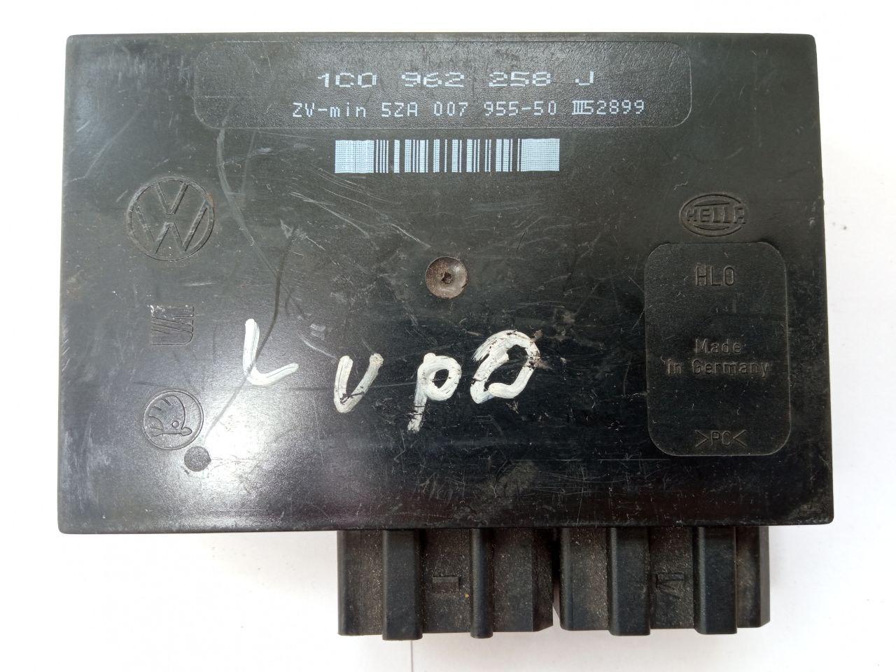 Електронний блок керування Volkswagen Lupo / Seat Skoda Hella 1C0 962 258 J / 1C0962258J